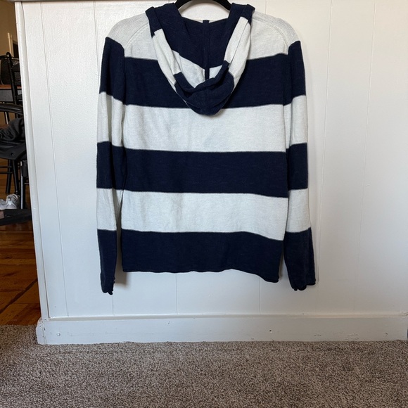 Weatherproof NWOT Striped Navy and White Hooded Sweater - Picture 2 of 4